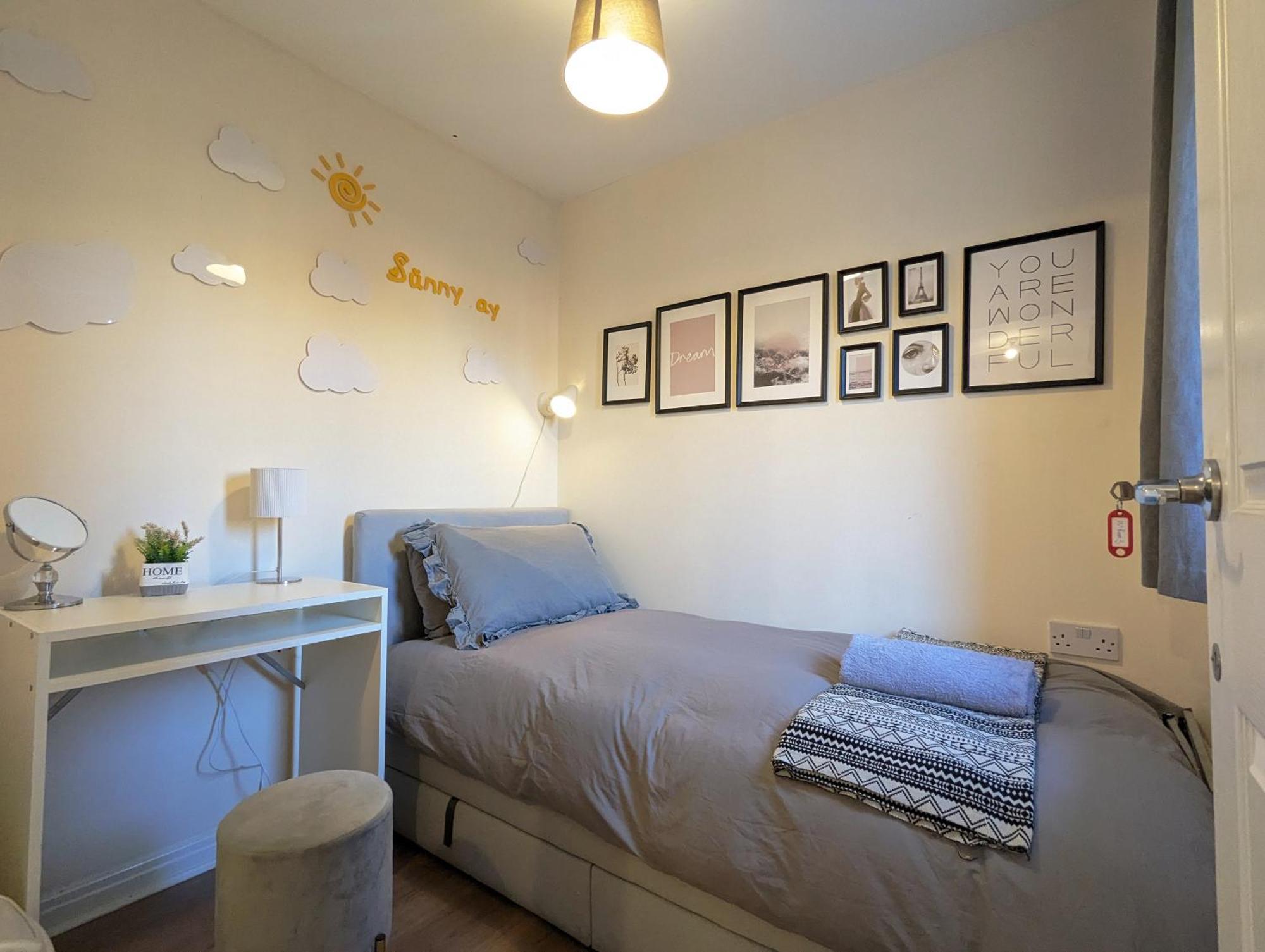 Guest Rooms Near City Centre Anfield Free Parking Liverpool Bagian luar foto