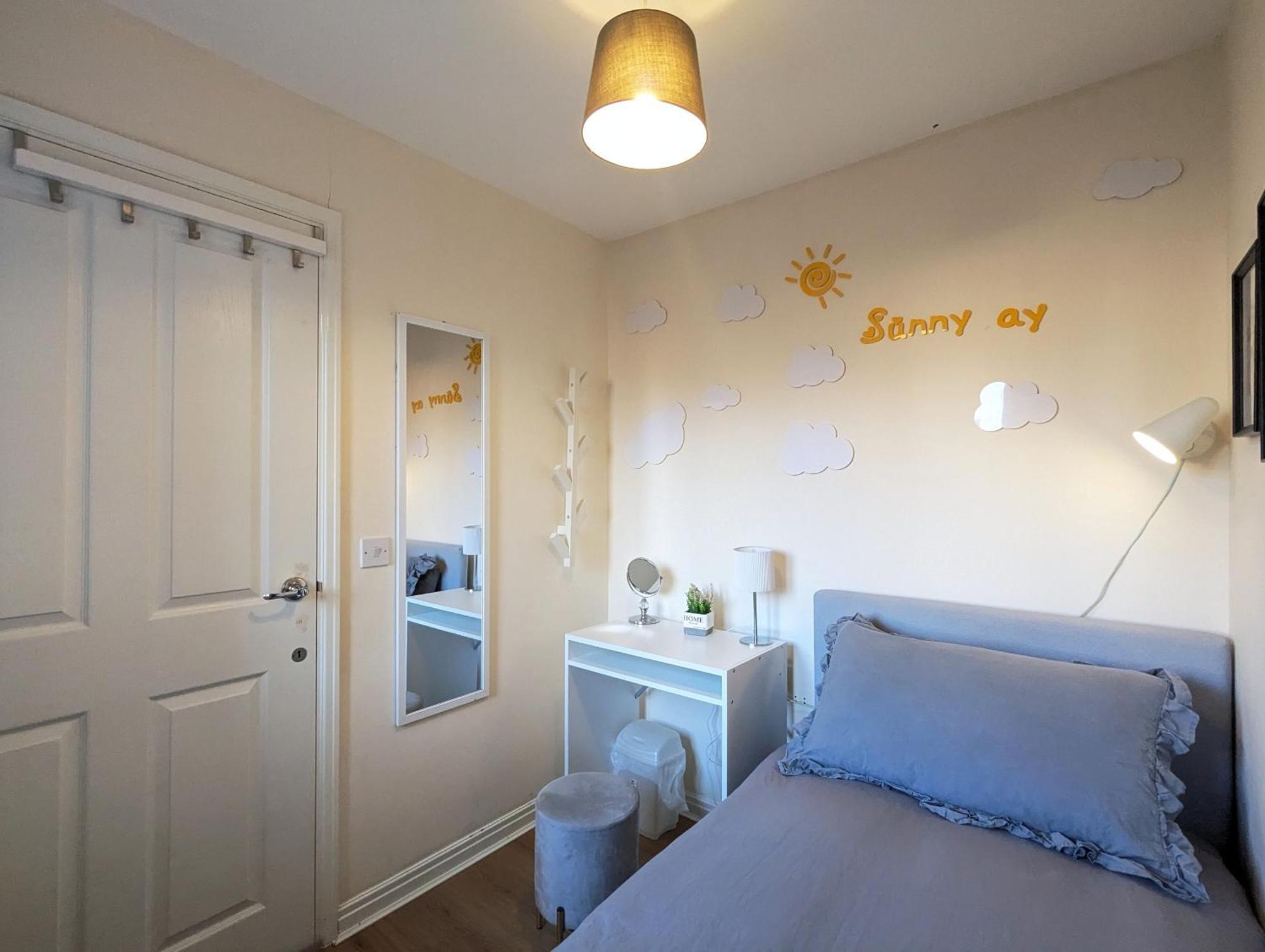Guest Rooms Near City Centre Anfield Free Parking Liverpool Bagian luar foto