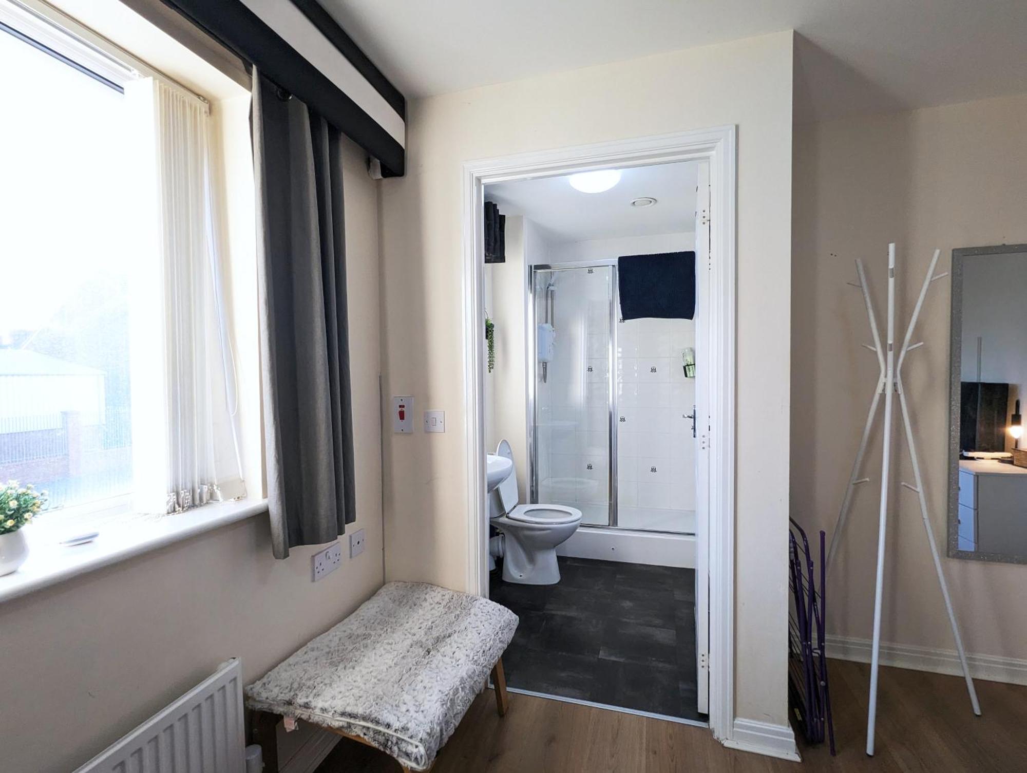 Guest Rooms Near City Centre Anfield Free Parking Liverpool Bagian luar foto