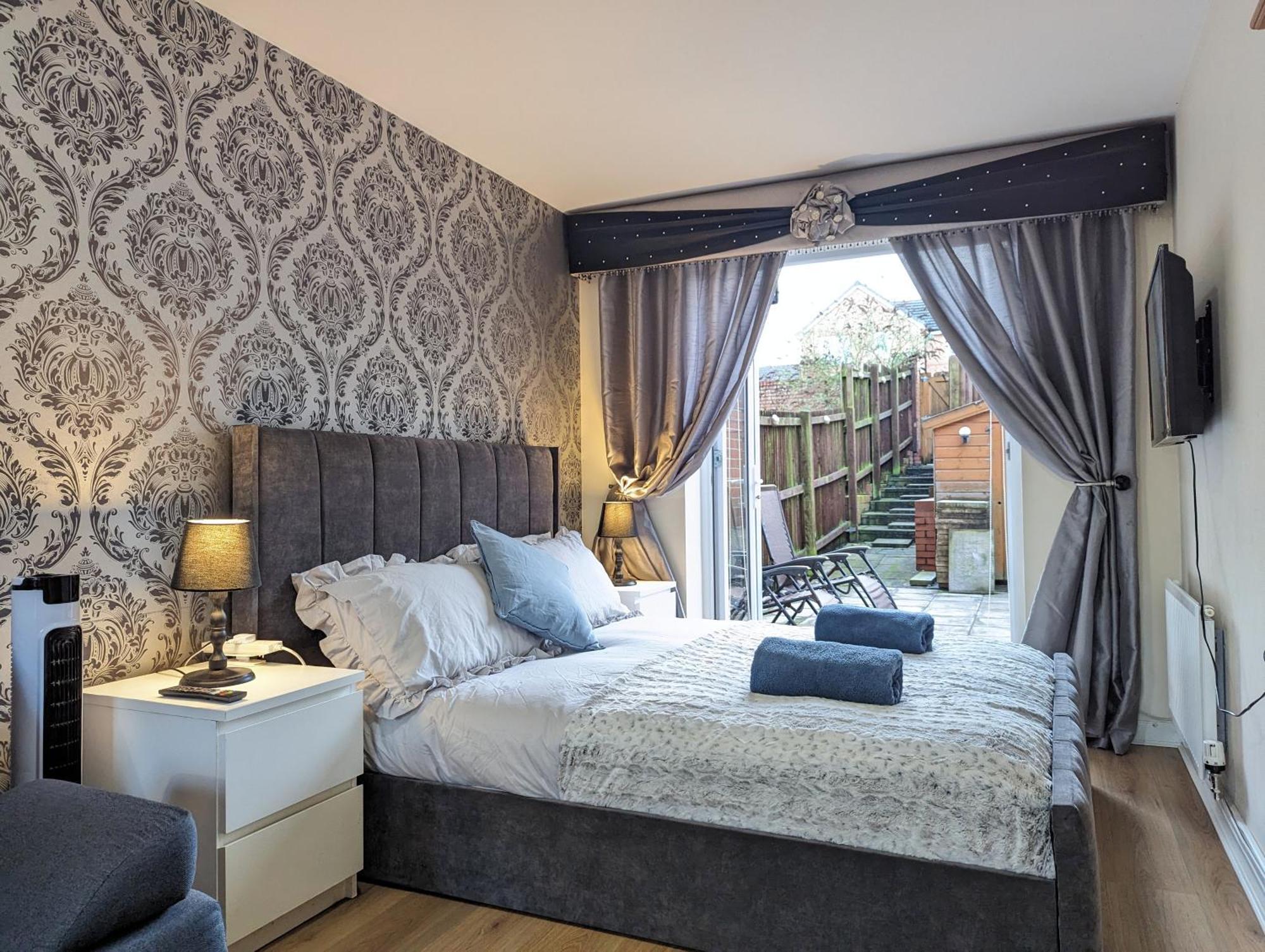 Guest Rooms Near City Centre Anfield Free Parking Liverpool Bagian luar foto